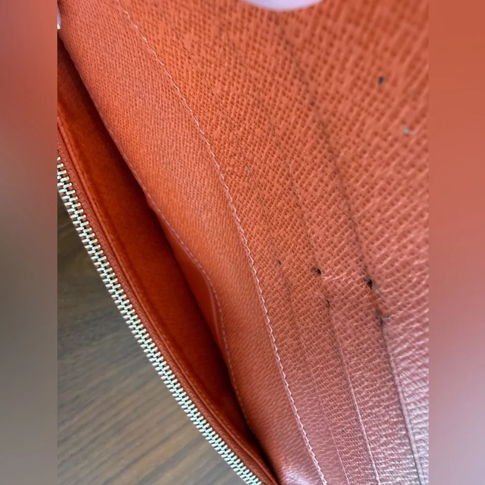 Louis Vuitton
Multicolor Insolite
Wallet - Very Good
Condition - Picture 7 of 9